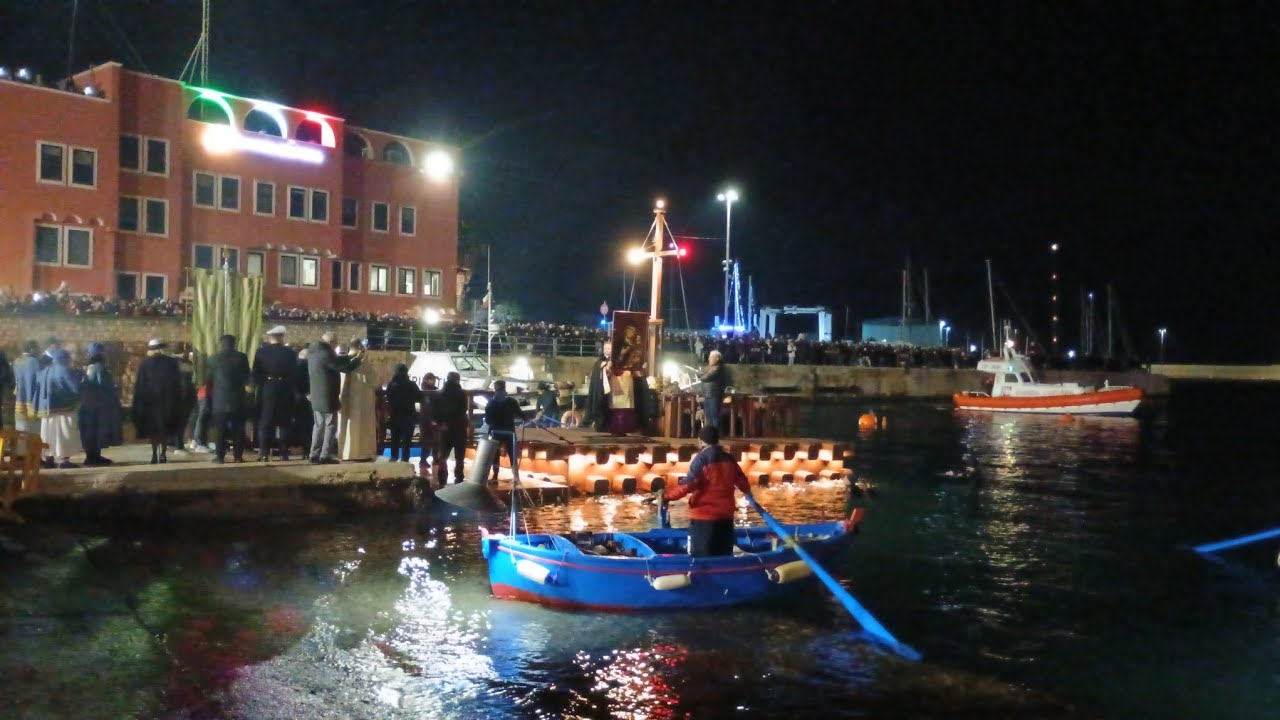 L'approdo della Madonna della Madia a Monopoli