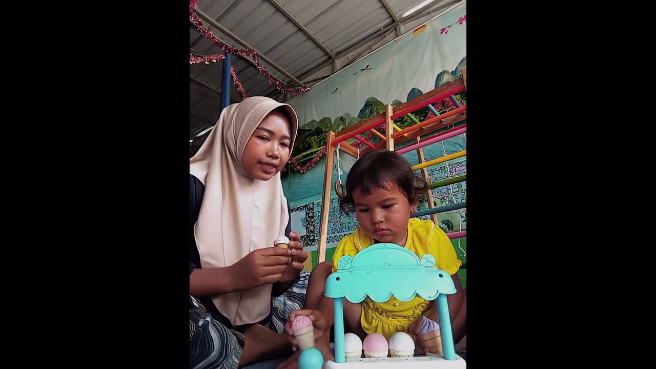 bermain bareng adik amyra yuk 