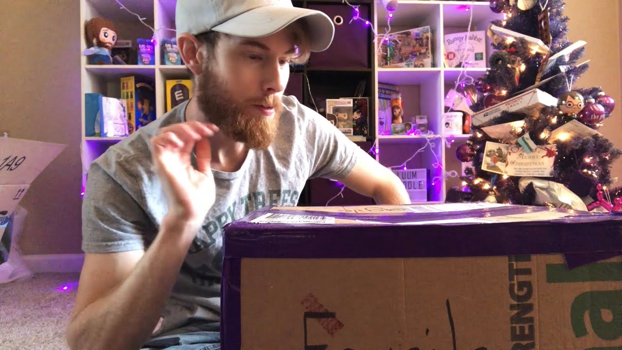 WHAT'S INSIDE THE PURPLE BOX? (OPENING!)