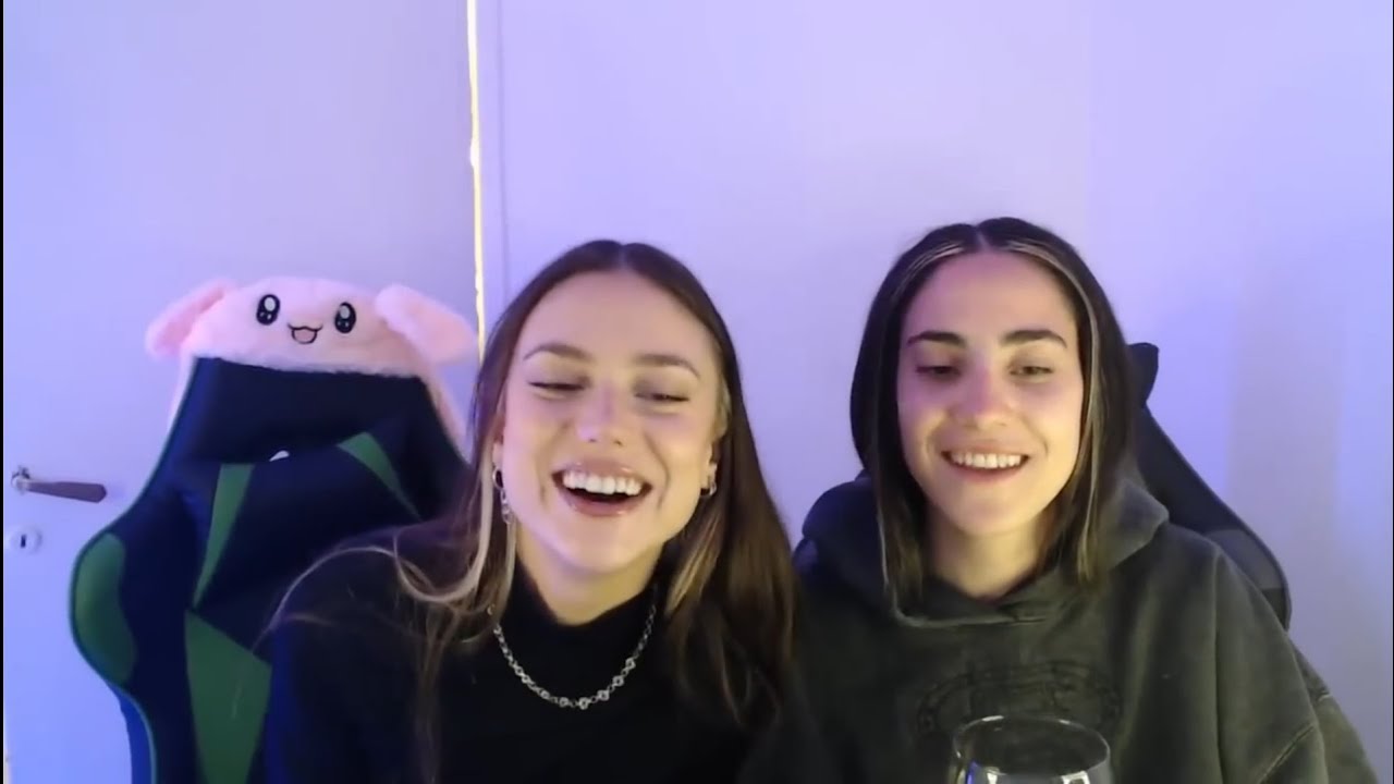 Lucia Maidana - Stream en Twitch con Olivia Wald (31/07/2024) 2/2