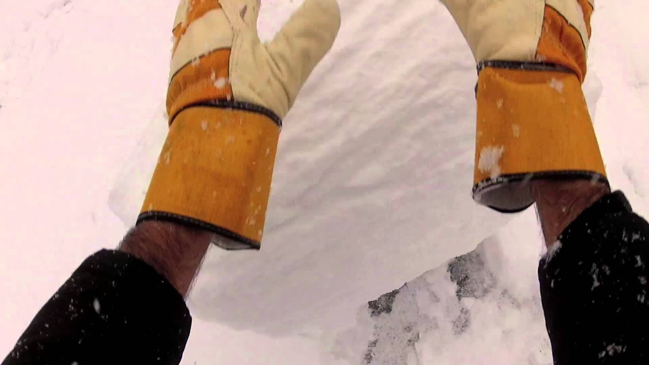 Making a big snowball