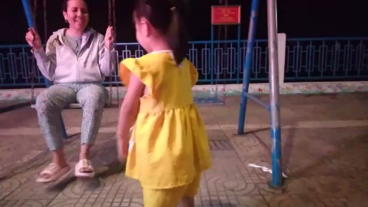 Hành trình chữa lanh-Tập: choi xích đu cùng mẹ