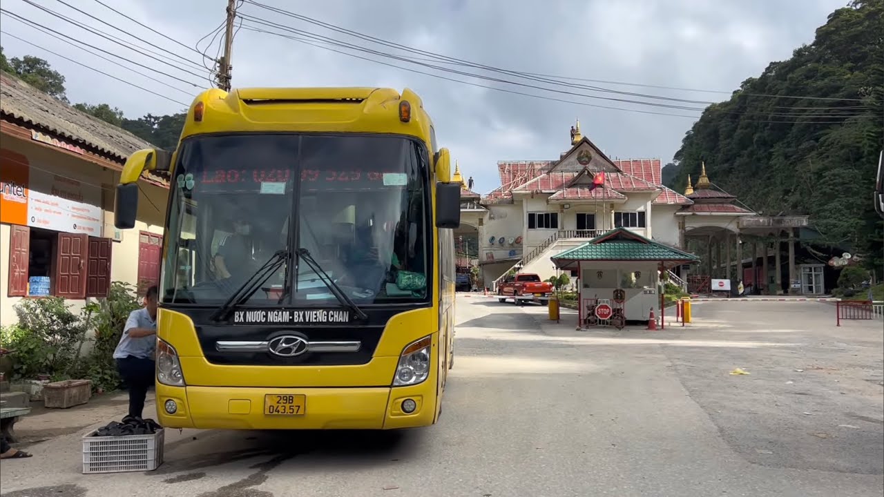 Hành Trình Đầy Gian Nan Từ Cửa Khẩu Cầu Treo Tới Thủ Đô Viêng Chăn - Lào