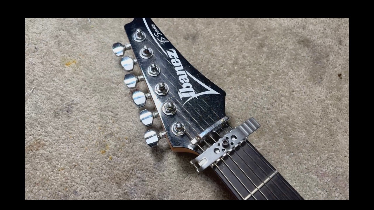 The most BROKEN guitar I've ever seen...