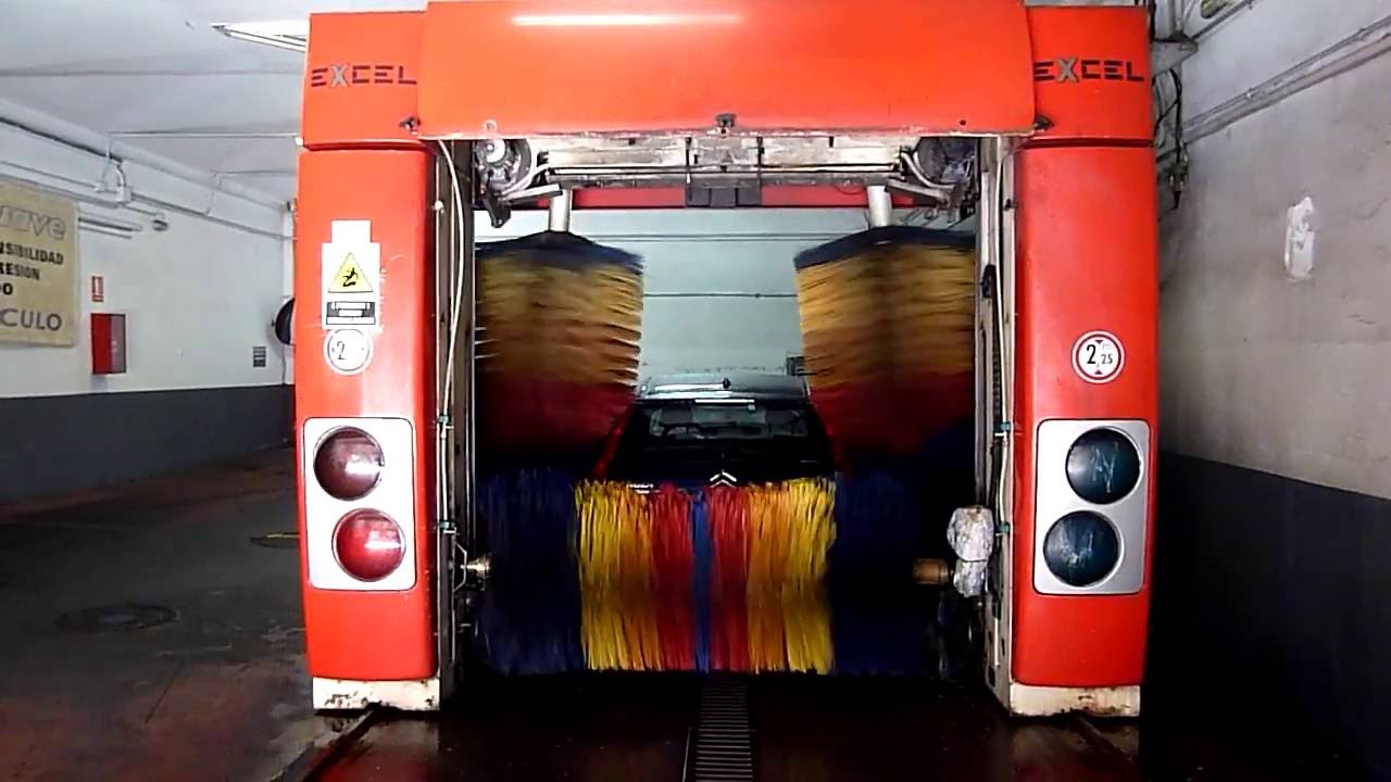 Ryko Excel 225 Red frame, colorful Foambrite Madrid