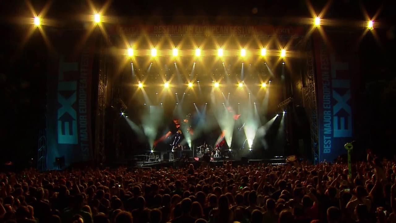 2CELLOS - Thunderstruck [Live at Exit Festival]