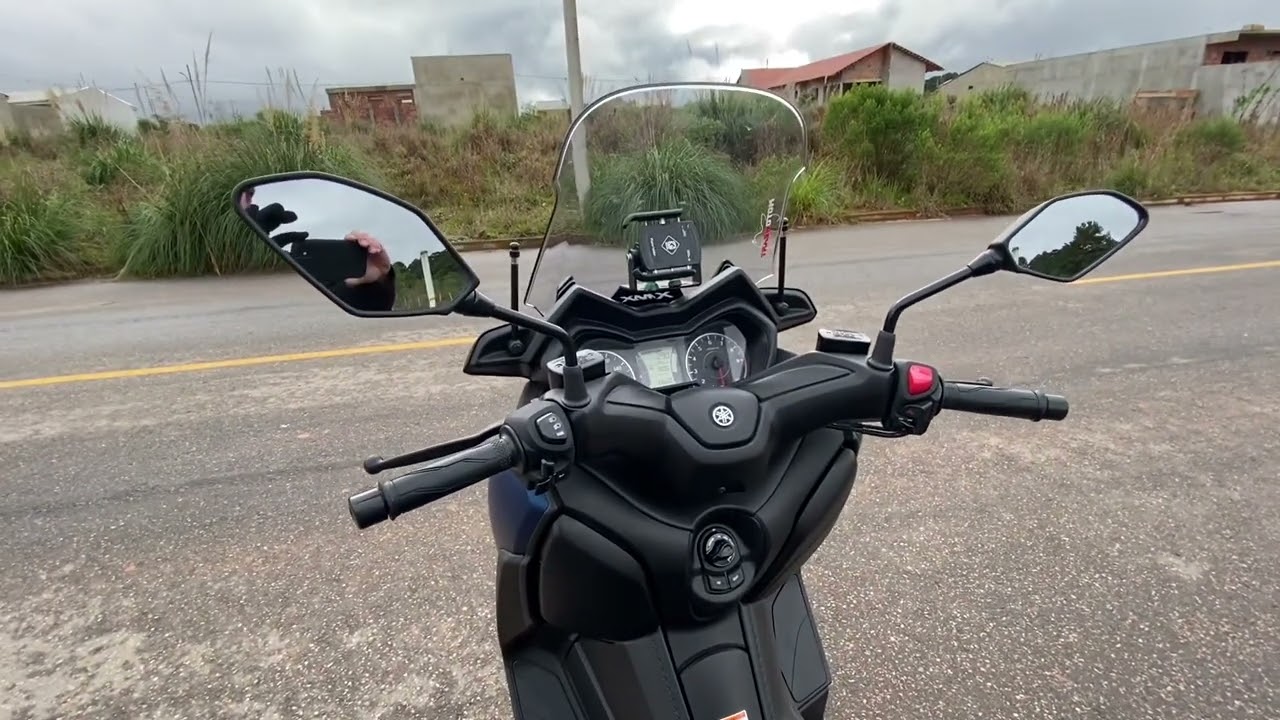 Xmax 250 YAMAHA 30 dias de uso