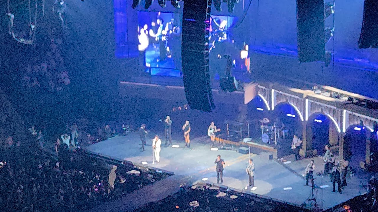 Shelf Jonas Brothers 10/27/25
