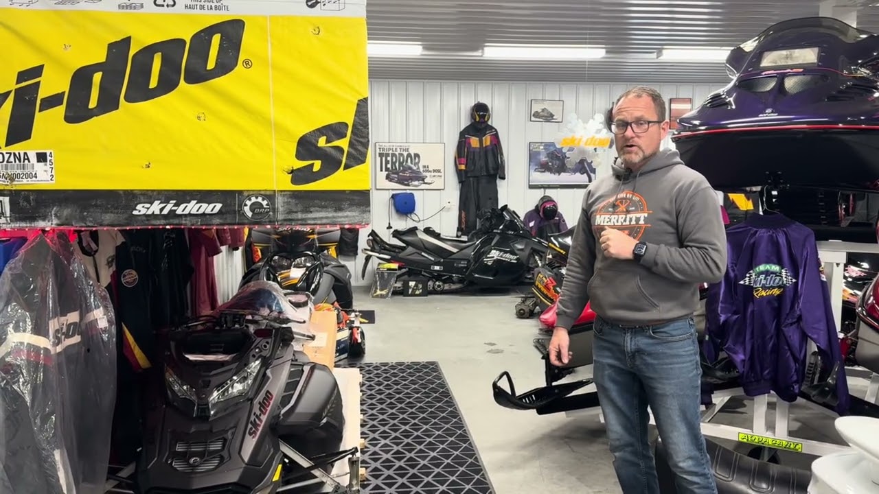 Skidoojunky’s Vintage Ski-Doo spotlight. The 2022 Mach Z 900R!