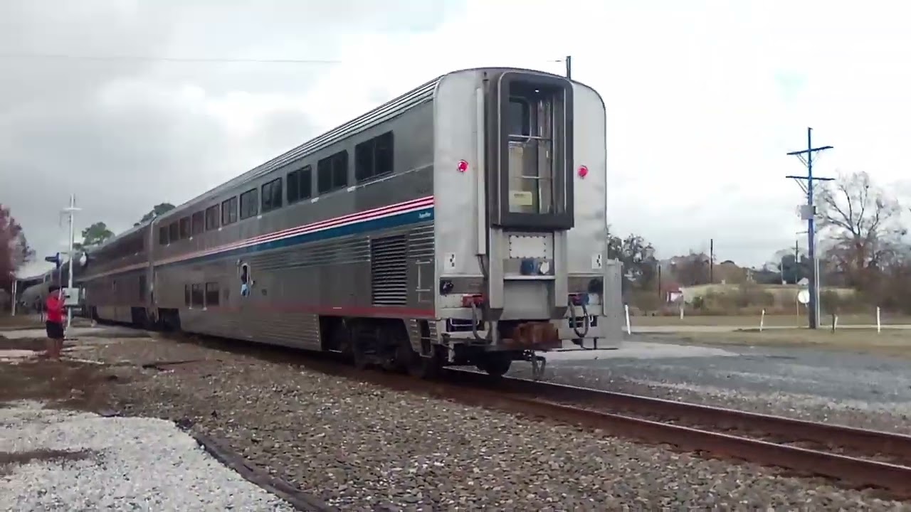 Amtrak sunset limited #1 190 & 147 going fast with nice K5LA horn.