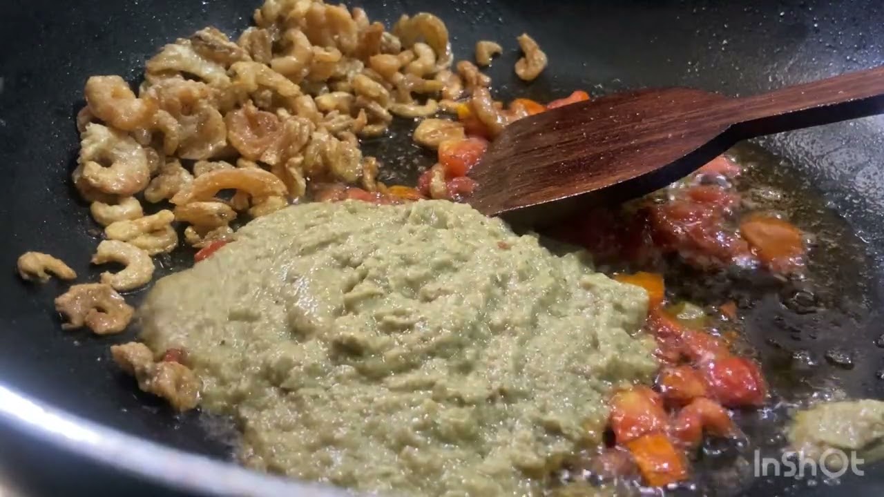 सोड्याची रस्सा भाजी मराठी रेसिपी | dry prawns curry recipe by Chandrakala Annapurna kitchen Recipe