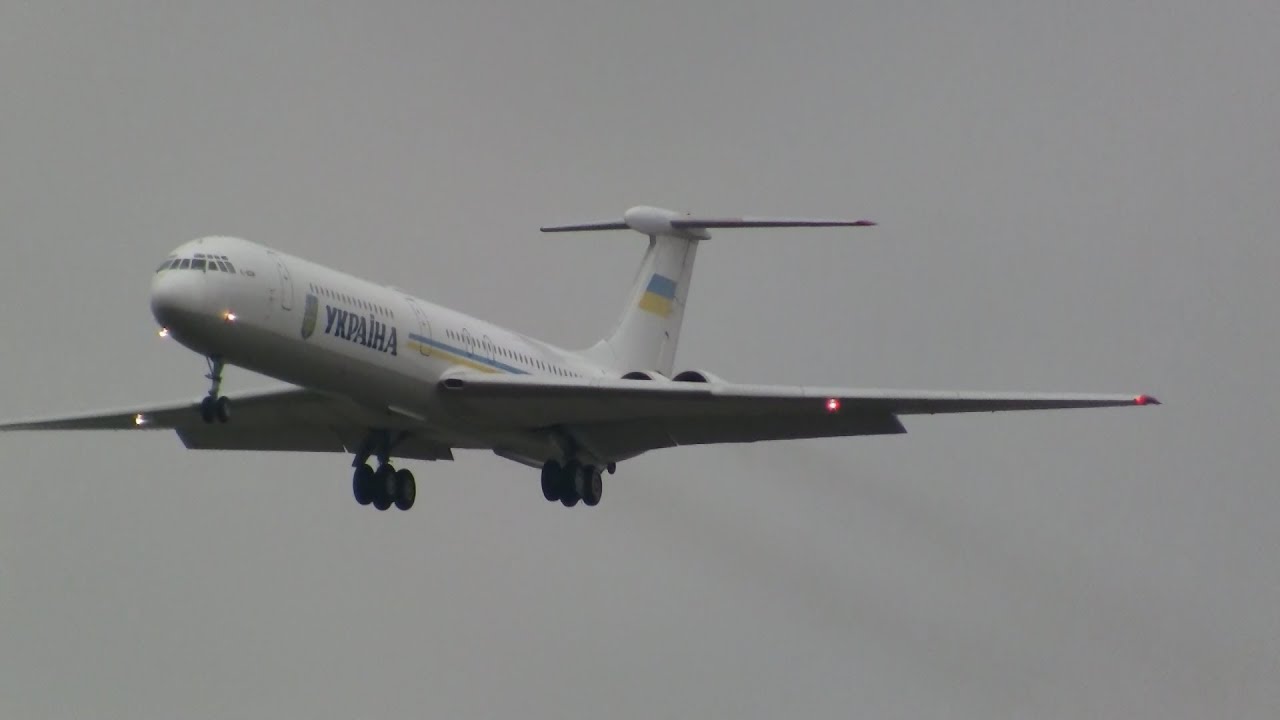 Ukrainian Government Ilyushin-62 landing runway 14 at ZRH ( beautiful sound )