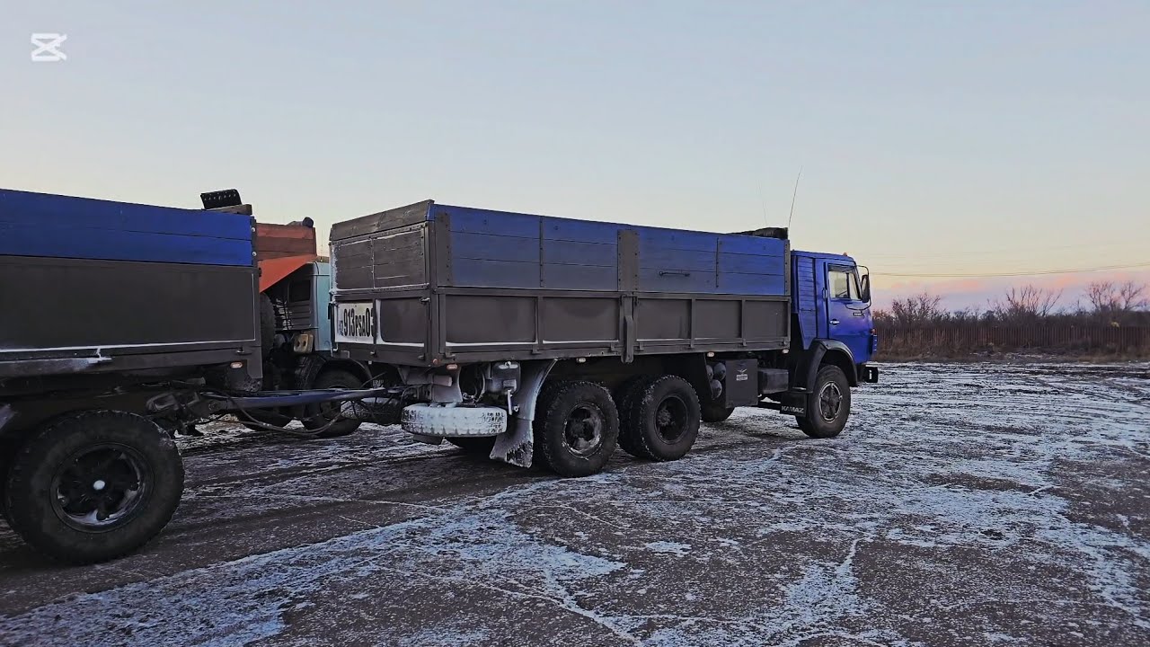 Камаз зерновоз. В рейс с красивым оператором😏 Разница в тяге на подъём между евро 1 и атмосферником!