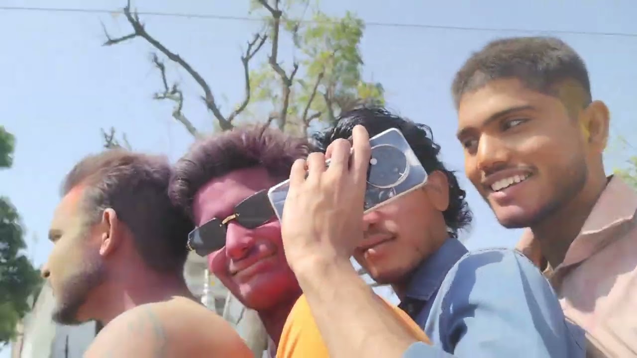 Holi khelne ke bad gaye swimming pool 🤣🤣...#motivation #trending #vilog #video #funny #holi 