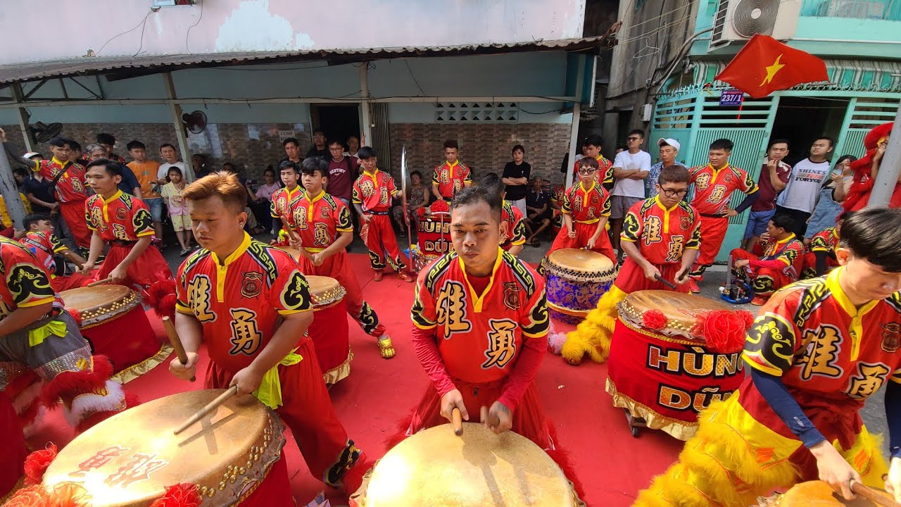 Sáng Mùng 5 Tết 2026, Full clip Hùng Dũng Đường full show múa lân ăn lộc lì xì quá đã - Múa Lân 2026