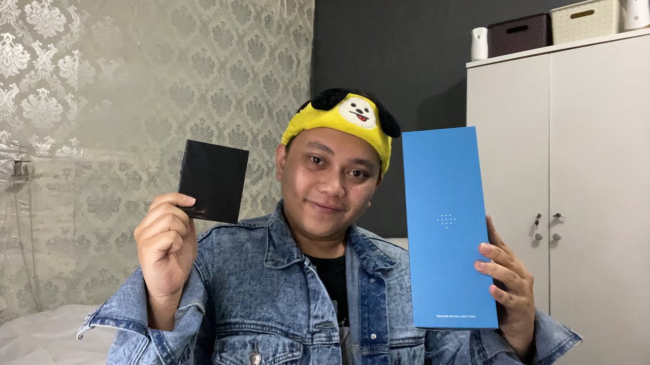 UNBOXING OFFICIAL LIGHTSTICK TREASURE