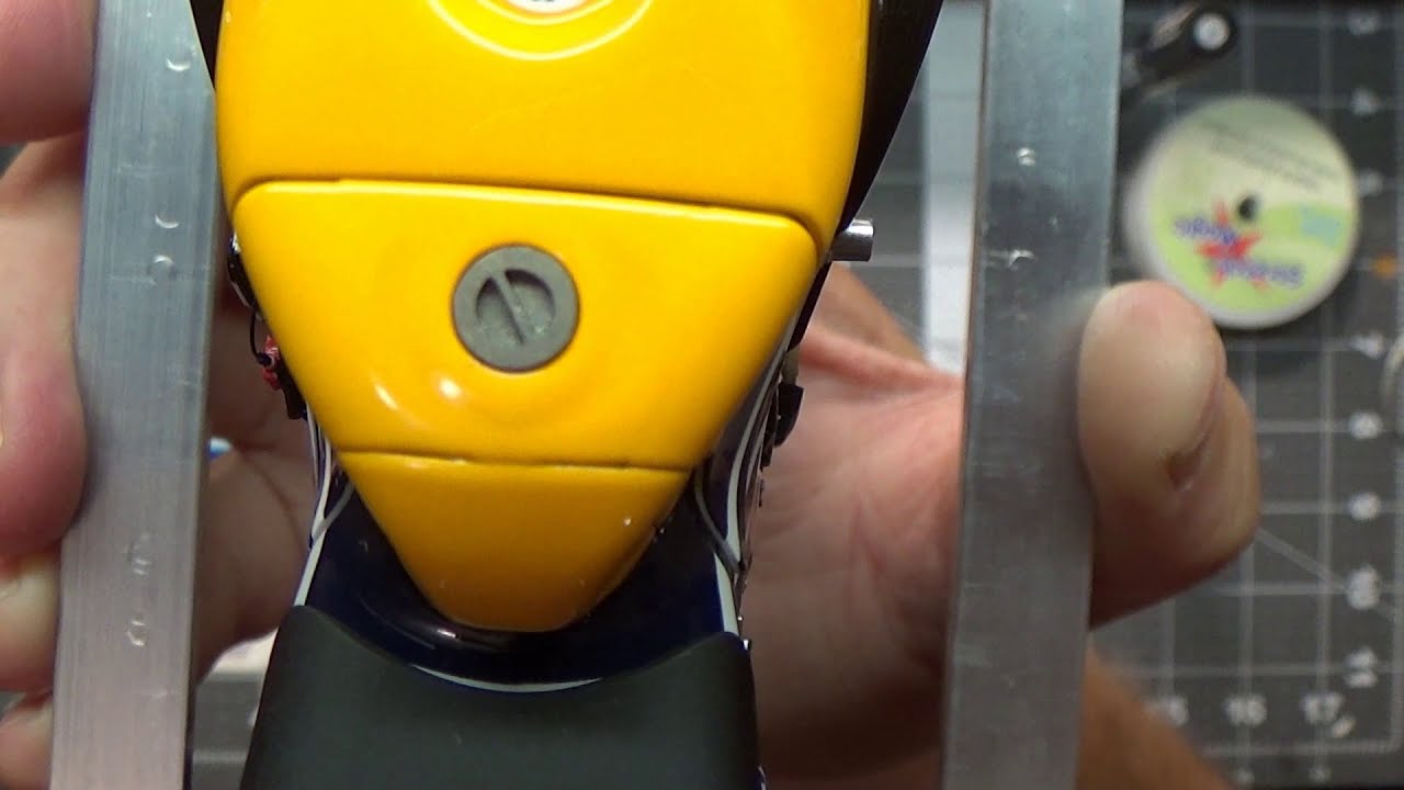 Tamiya Repsol Honda  RC213V 1/12 scale model kit build-up video by David Thibodeau,  Part 7