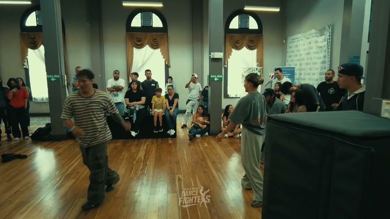 BBOY JERRY vs BGIRL MELA / SEMIFINAL BREAKING / DANCE FIGHTERS 2