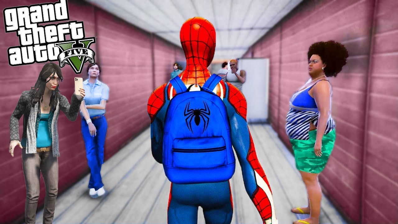 SPIDERMAN going to College 🕷️ but everyone knows his FACE 😱