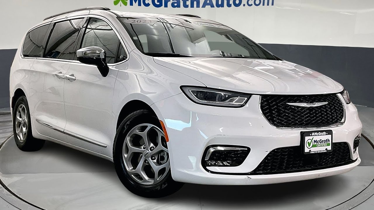 Chrysler 2023 Pacifica For Sale Near Iowa City!