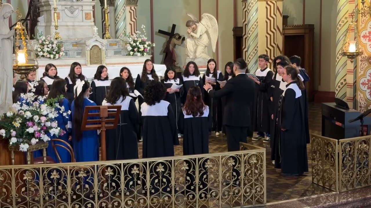 Gloria de Athos Palma Coro Colegio María Luisa Villalón