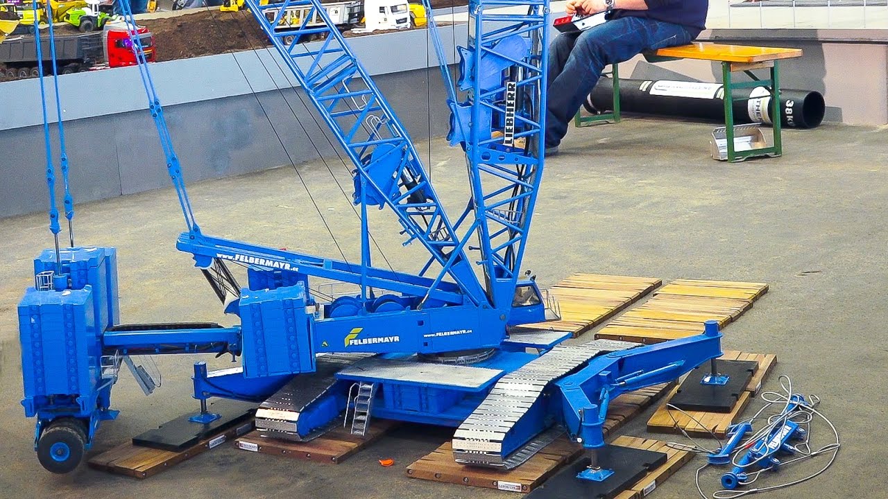 HUGE, GIGANTIC RC SCALE MODEL CRANE LIEBHERR LR 1750 FELBERMAYR