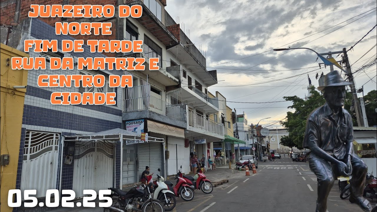 Rua da Matriz/Centro de Juazeiro do Norte-CE. Igreja do Socorro. Fim de tarde