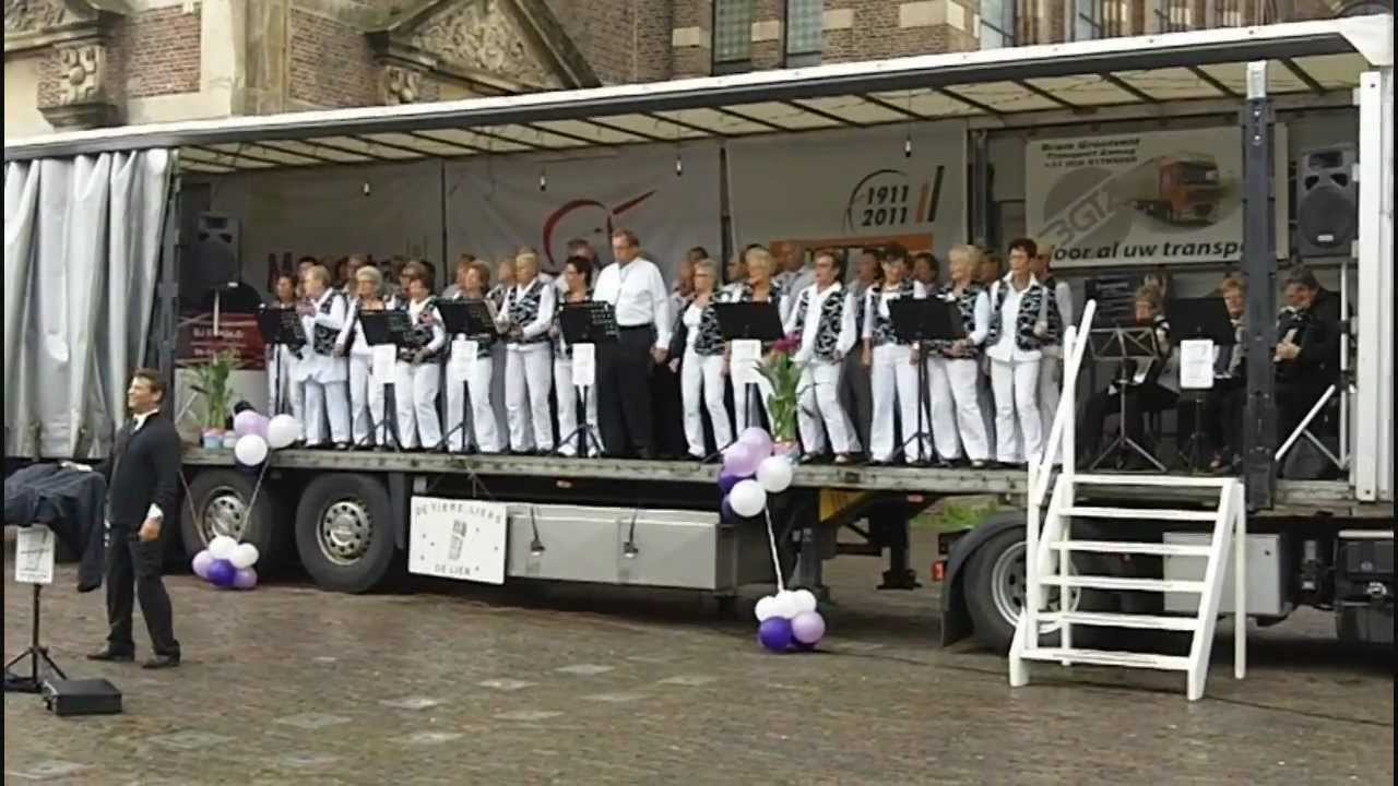 Tiere Liers Niet kniezen, niet zeuren