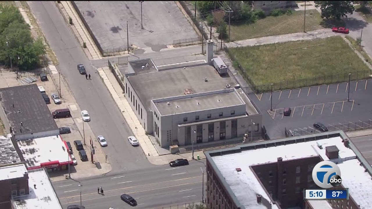 Highland Park Post Office back open after bomb threat, suspicious package found