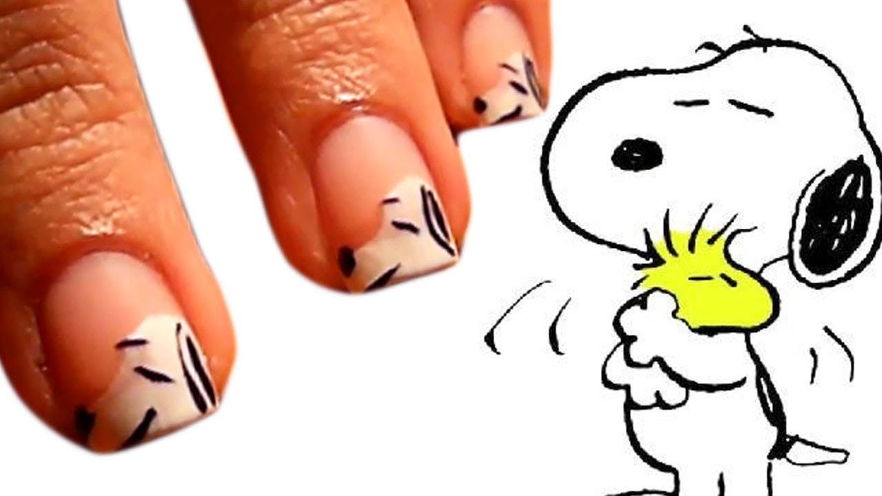 Snoopy Nail Art