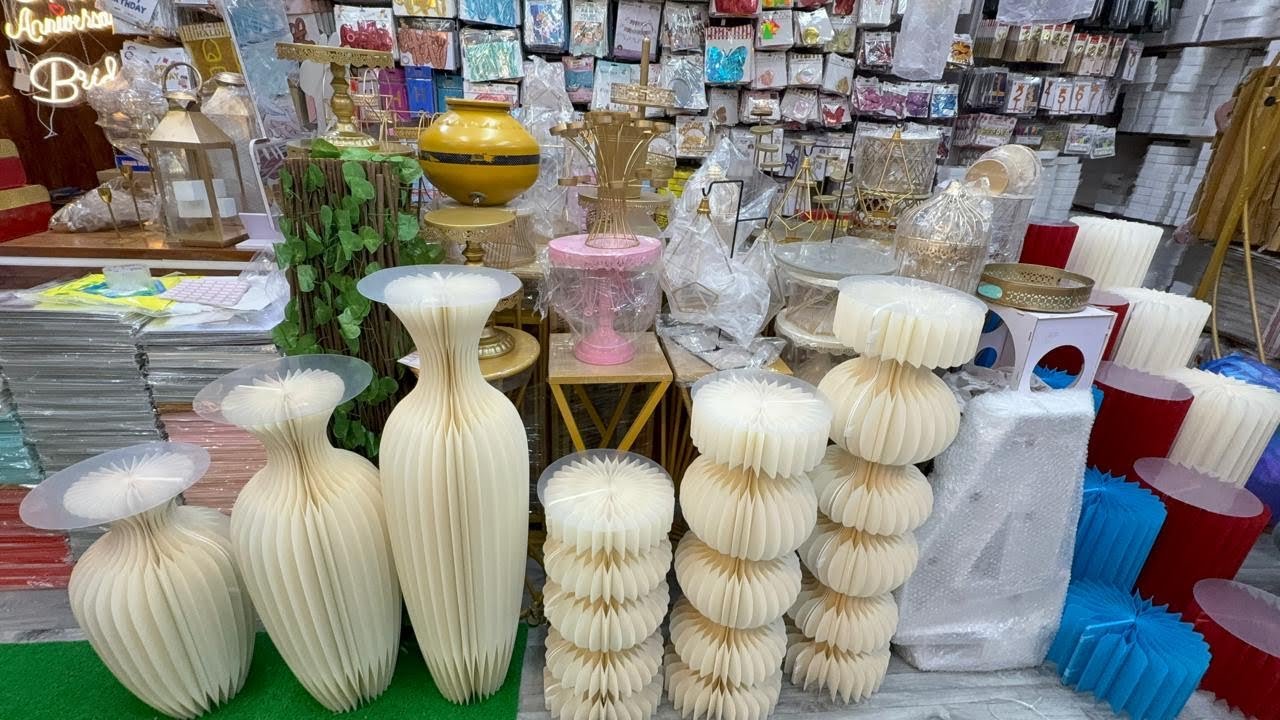 Chickpet Bangalore wholesale & Retail decoration items shop|home decor,party items,return gifts 10rs