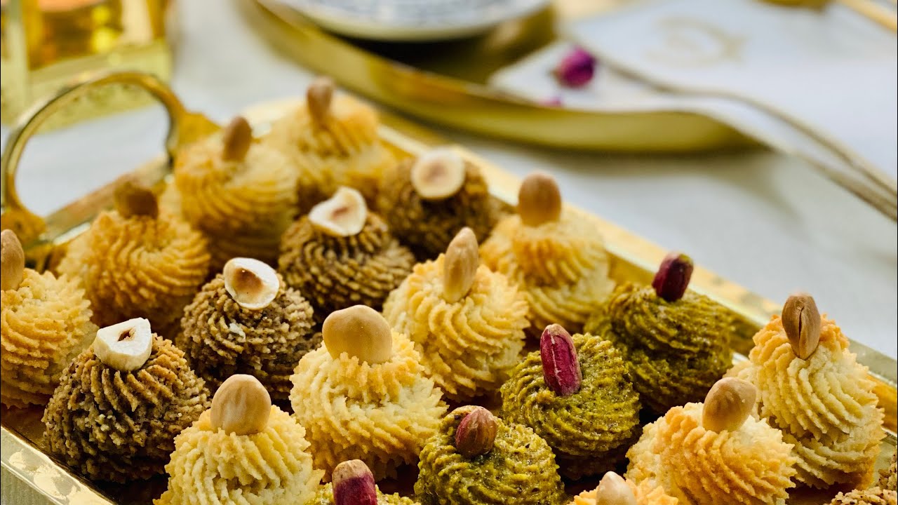 Petit four amandes,noisettes et pistache بوتي فور اللوز والنوازات والفزدق ولا اروع من غير باطاطا🔥