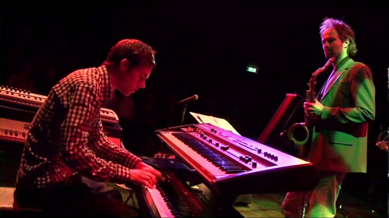 Kevin van Genderen - To Be Or Not To Be (2010) HD
