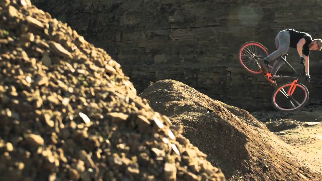 Unfixed - Chris Akrigg