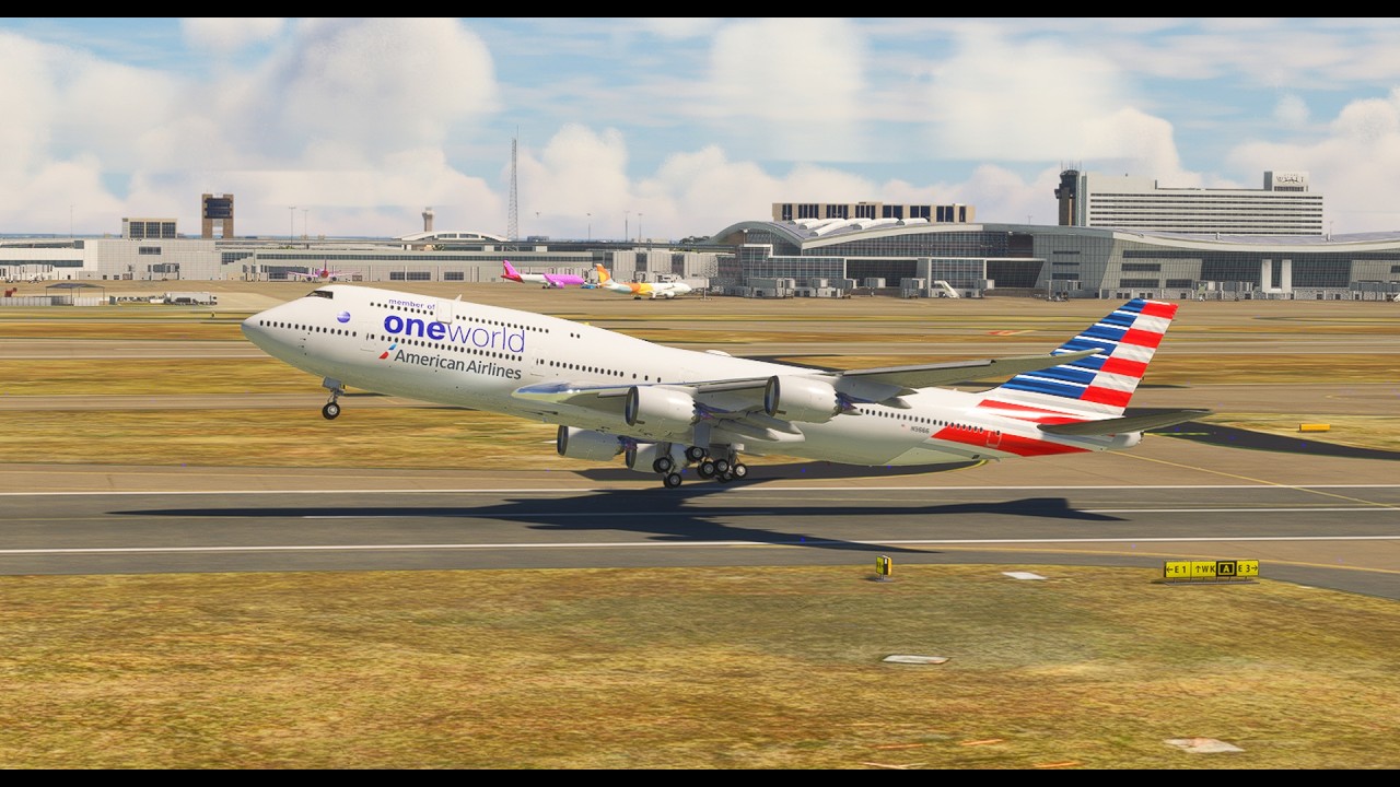 Very Dangerous Landing! American Airlines Boeing 747 at Dallas Fort Worth Airport 😱✈️