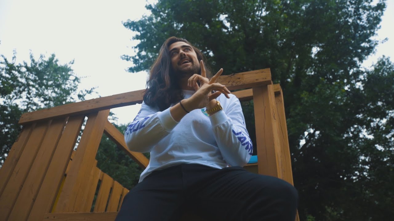 andybemackin - Faster (feat. Projects To Mansions & Mr. Dorsey) (Official Video)