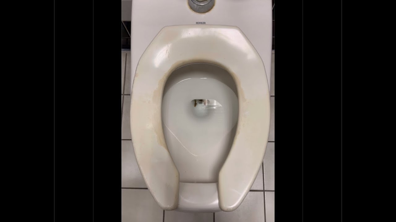 9 2000s Kohler Kingstons, 1 2010s Kohler Kingston, and 1 2000s AS Afwall at AMC Stony Brook 17