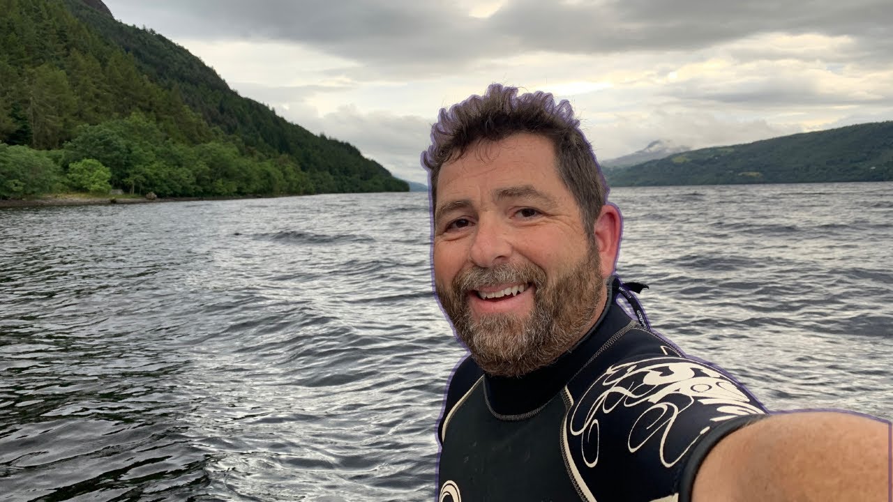 Vanlife in Scotland - Paddle Boarding a Choppy Loch Ness