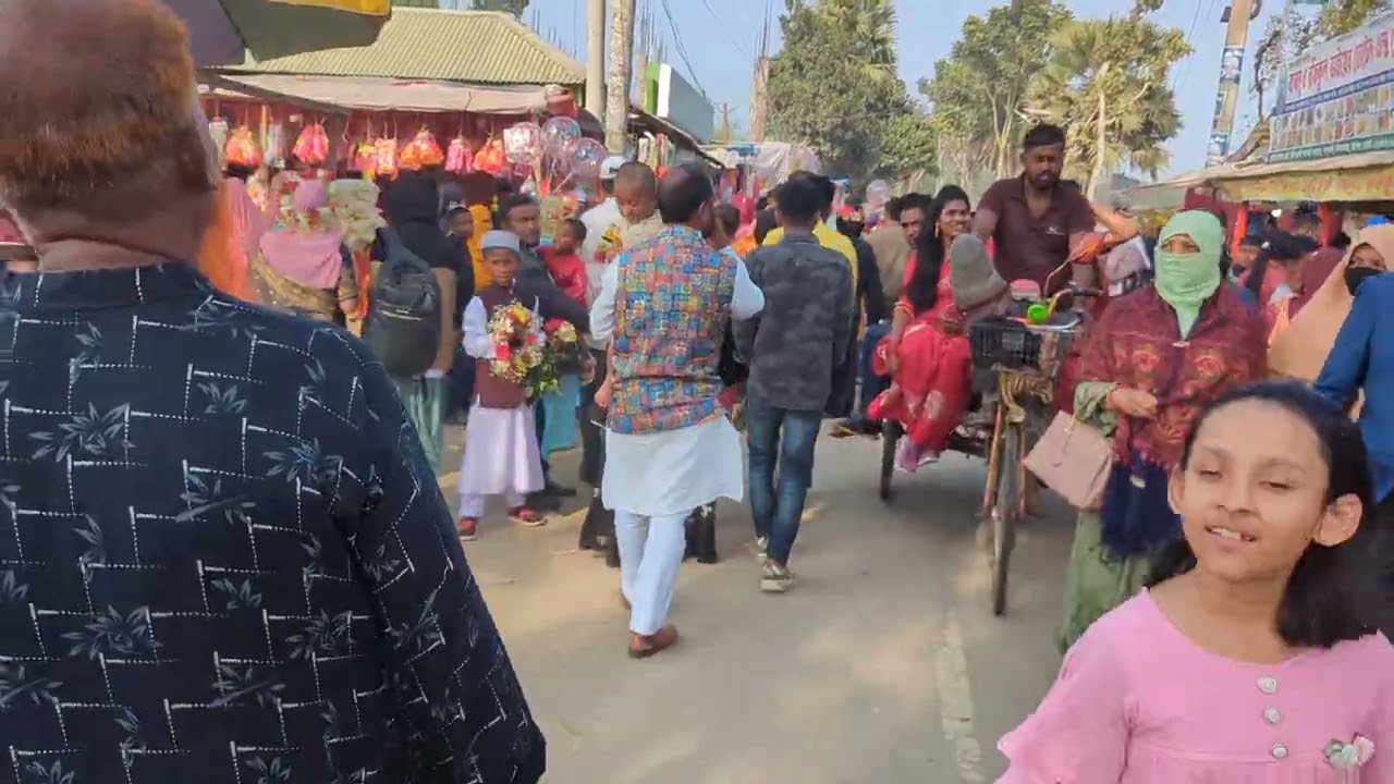 গদখালী ফুলের রাজ্যে প্রচন্ড ভিড় শুধু মানুষ আর মানুষ
