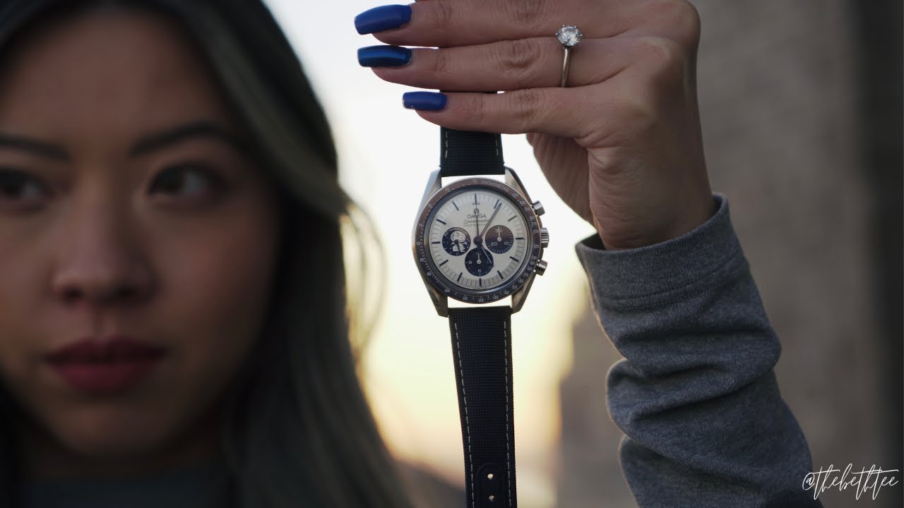Распаковка часов OMEGA SILVER SNOOPY, посвященных 50-летию бренда 🚀