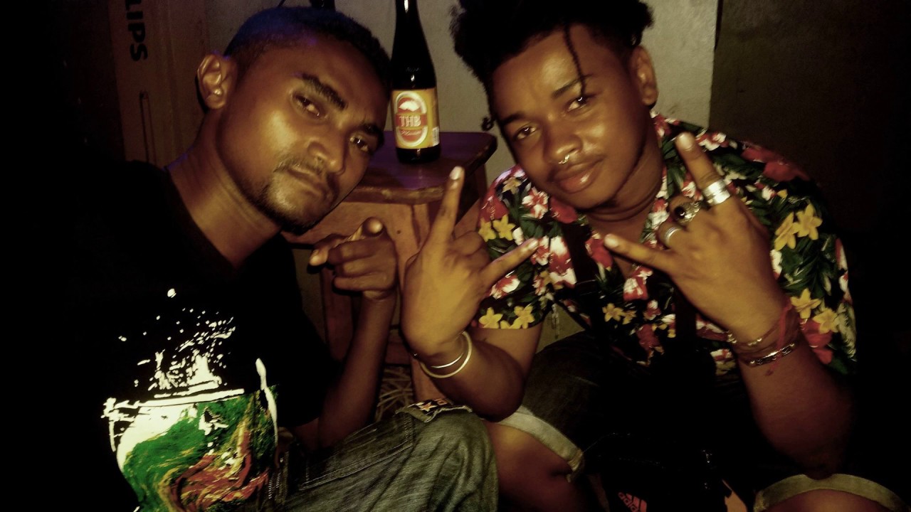 Kakanjila Feat Lahety -  Kara tonga ao EX' nlah?