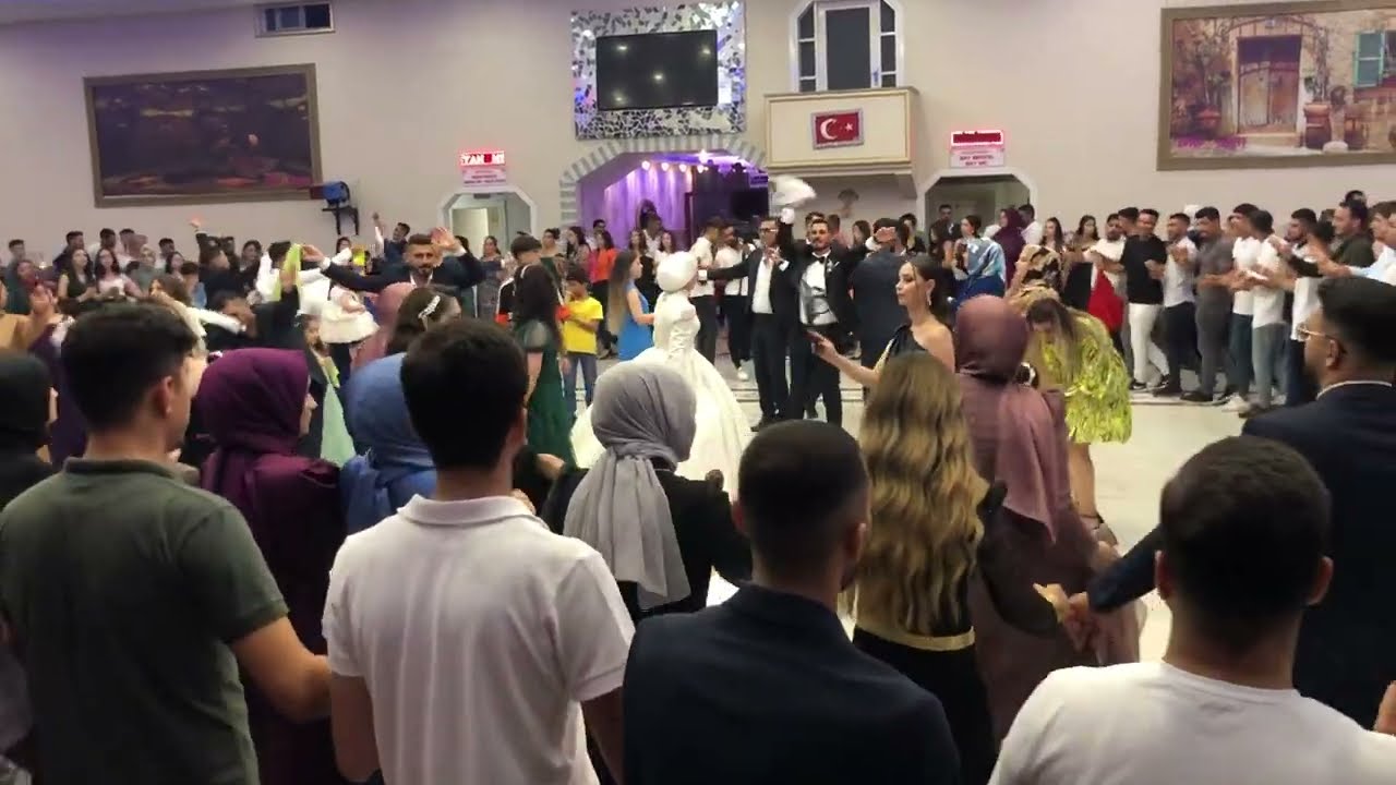 Batarist Cahit ve ekibi Antep sarayında    yanbağlama
