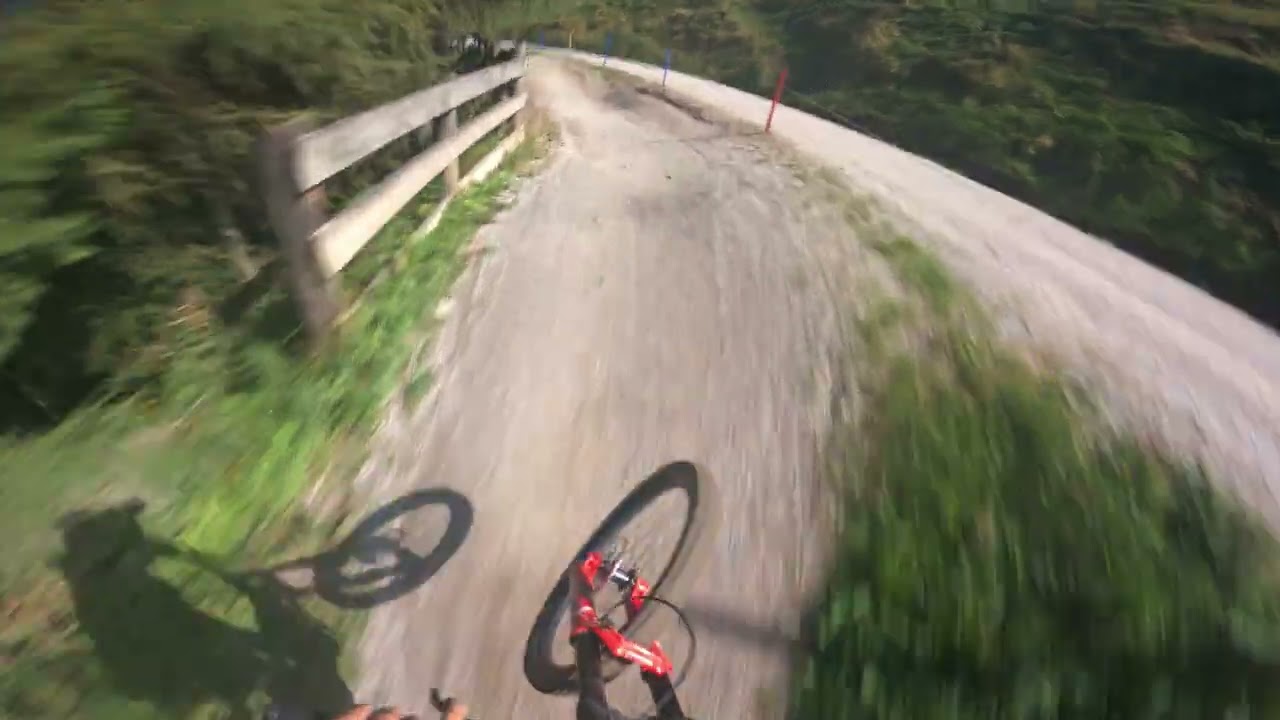 Cruising through Leogang | Hot Shots | Flying Gangster | YT Tues Core 2