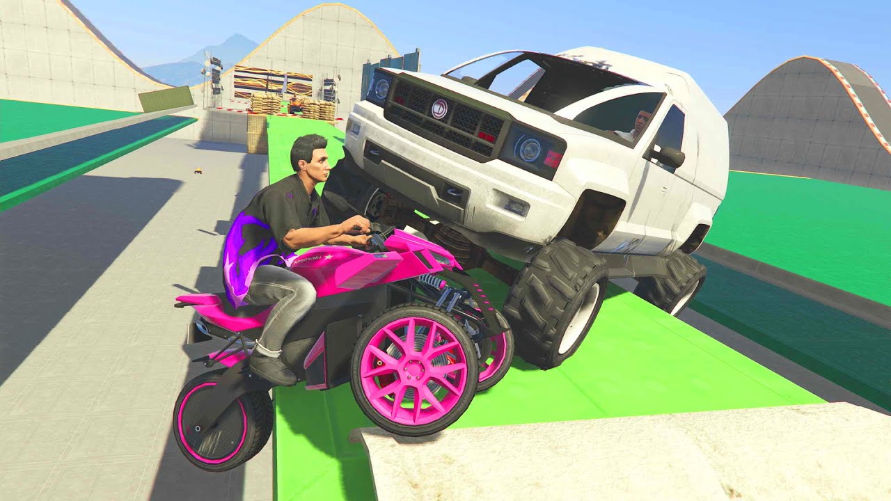 CORRE O TE ATROPELLO EN MOTO DE 3 RUEDAS!! MUCHISIMAS RISAS!! - GTA 5 ONLINE