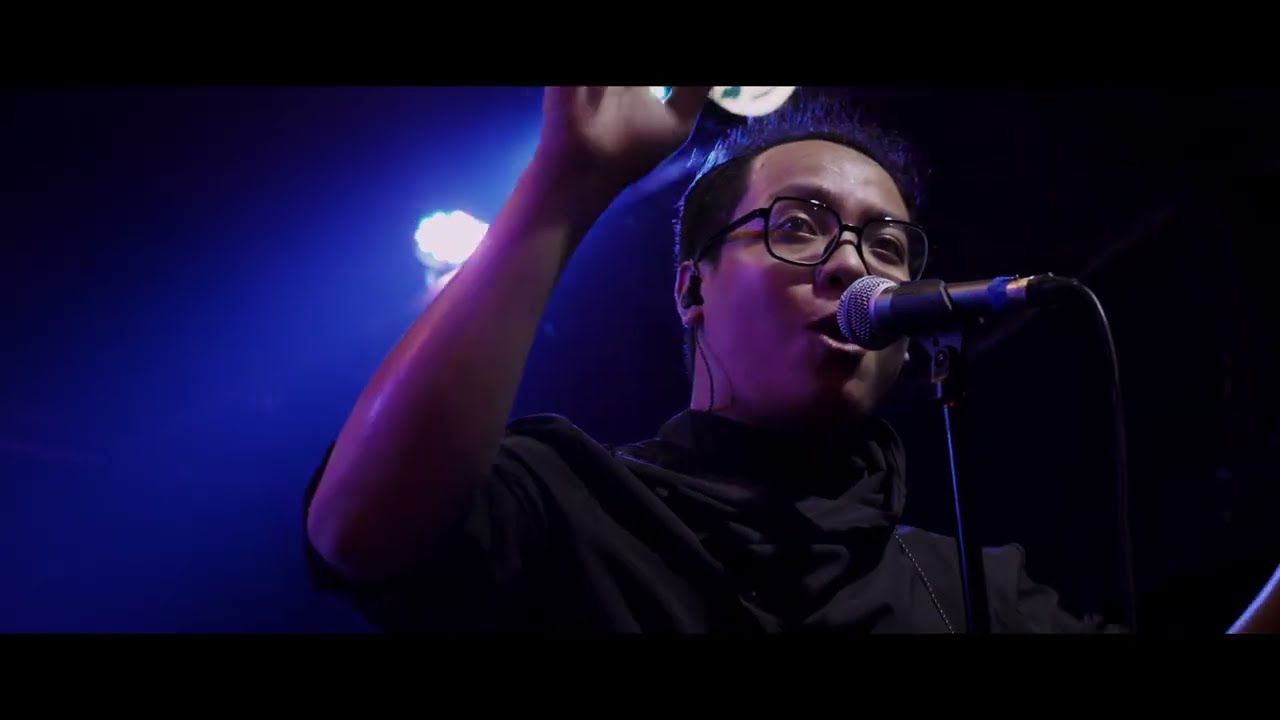 Show CHUYỆN - MỦN GỖ (One Click version) | HRC 150722