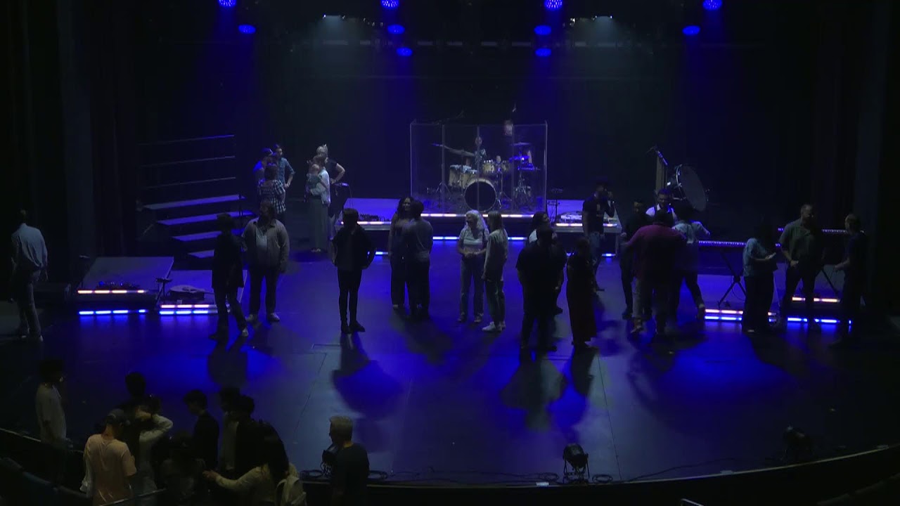 Ocean's Edge: The Final Show