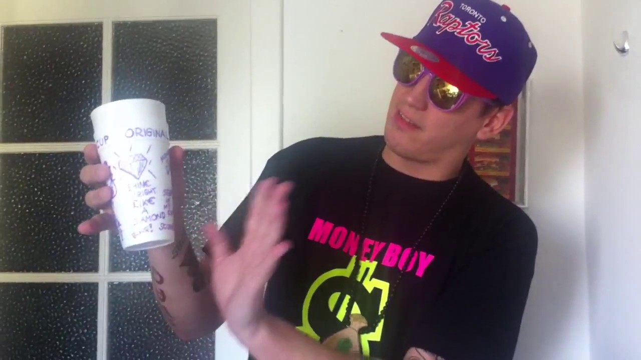Money Boy: Was ist drin im Double Cup???