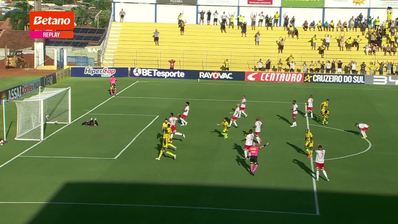 GOOOOOOOOLLL DO MIRASSOL! L&Eacute;O GAMALHO FAZ DE P&Ecirc;NALTI E COLOCA O LE&Atilde;O NA FRENTE!