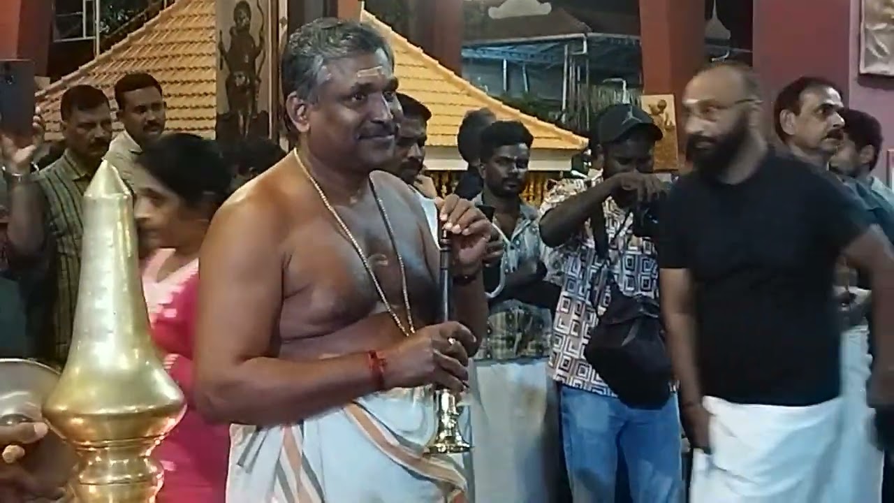 Paramekkavu Vela 2025/ Kuzhal Pattu - Aji Pattikadu 🔥
