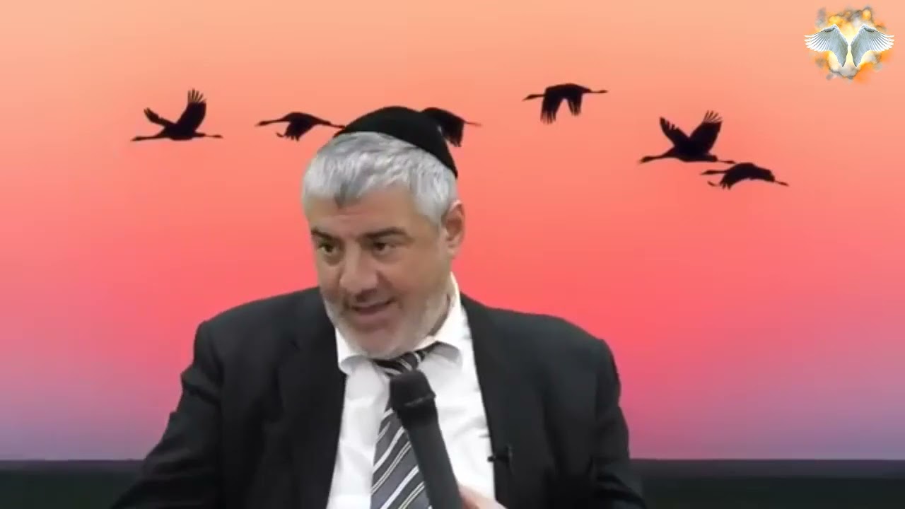 הרב יוסף מזרחי - התפקיד שלך לפנק ולכבד את אשתך ולא לחנך אותה! קטע מוסר מחזק!